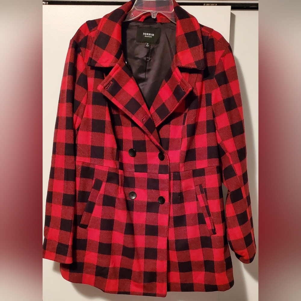 Torrid Size 2 NEW Red & Black Plaid Peacoat - Picture 7 of 9